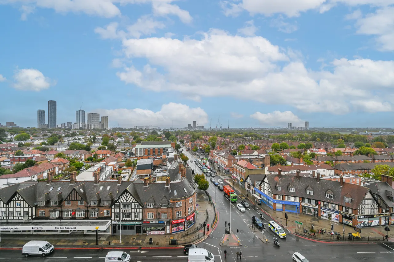 Acton, W3, photo 6