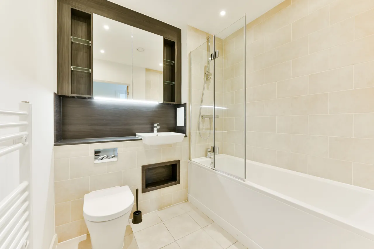 Acton, W3, photo 9