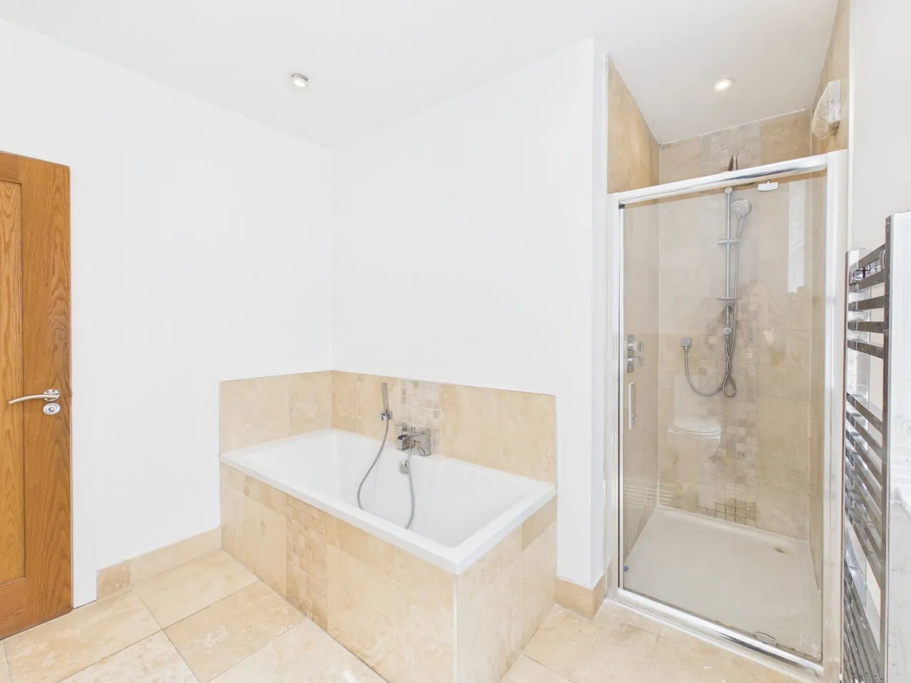 Bradford Road, Manchester, M40, photo 8