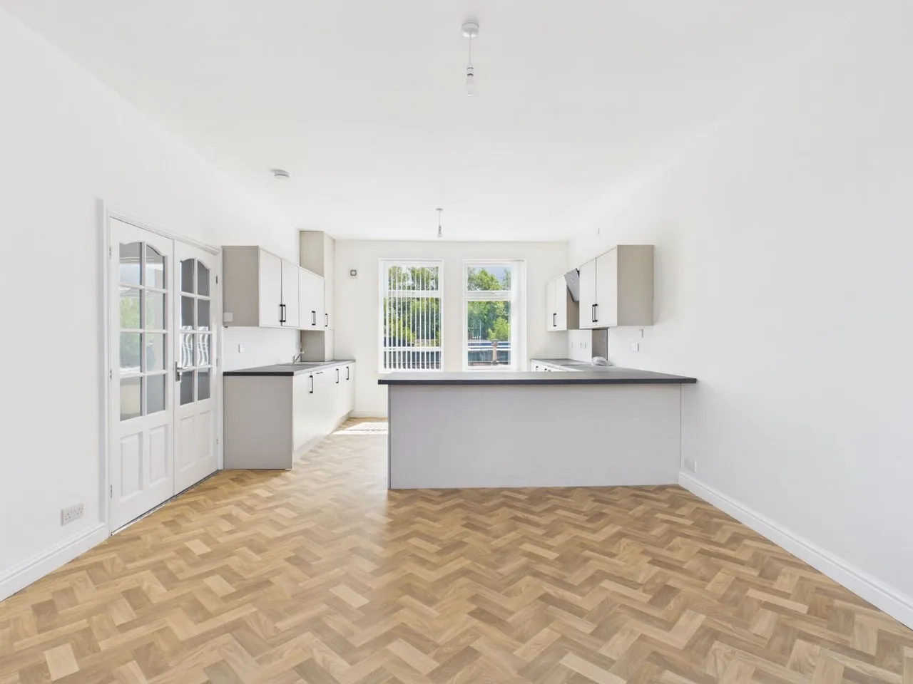 Bradford Road, Manchester, M40, photo 20