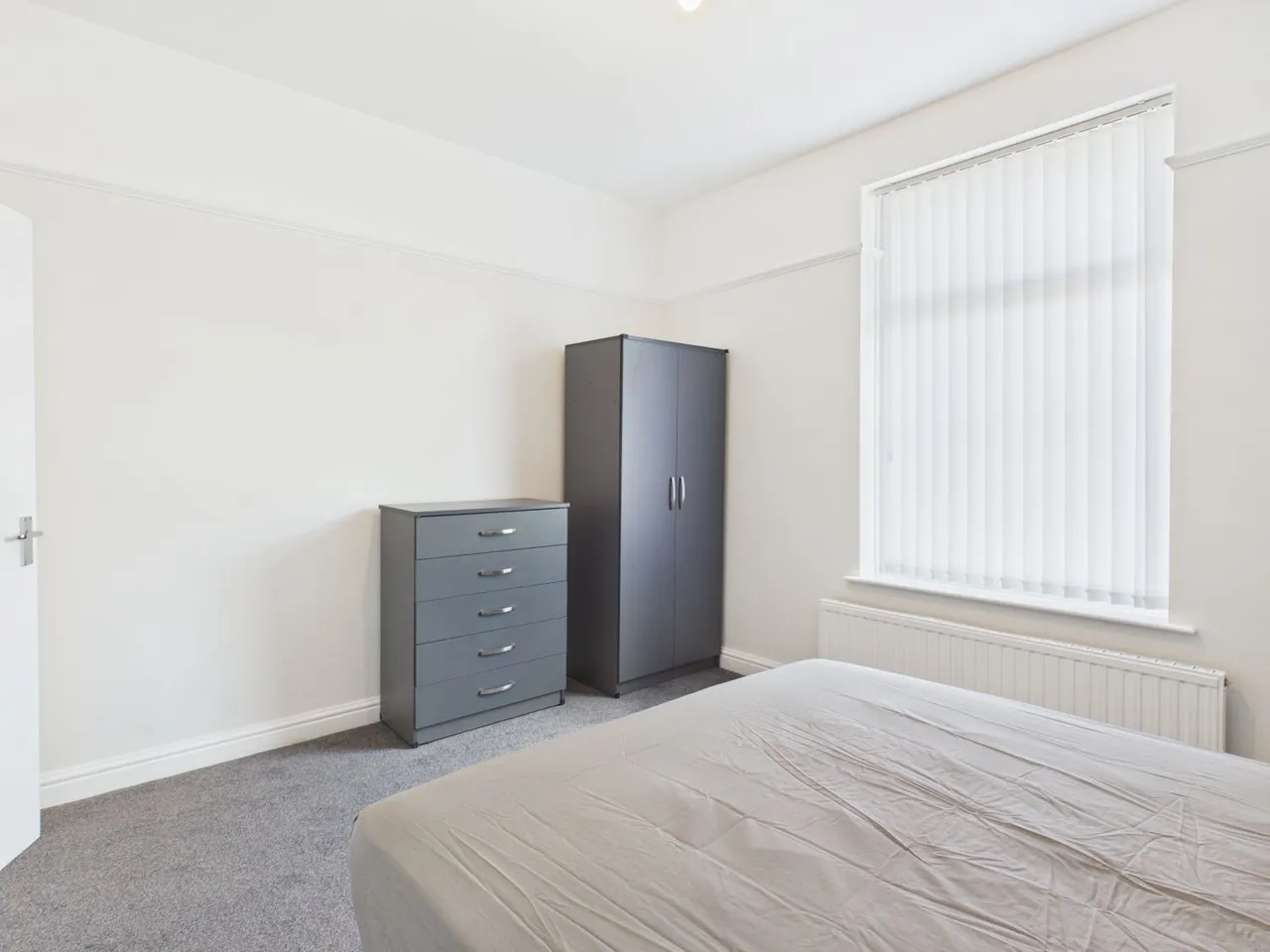 Bradford Road, Manchester, M40, photo 22