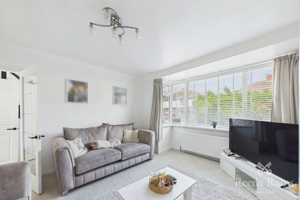 Greenton Avenue, Scholes, West Yorkshire, BD19, photo 7