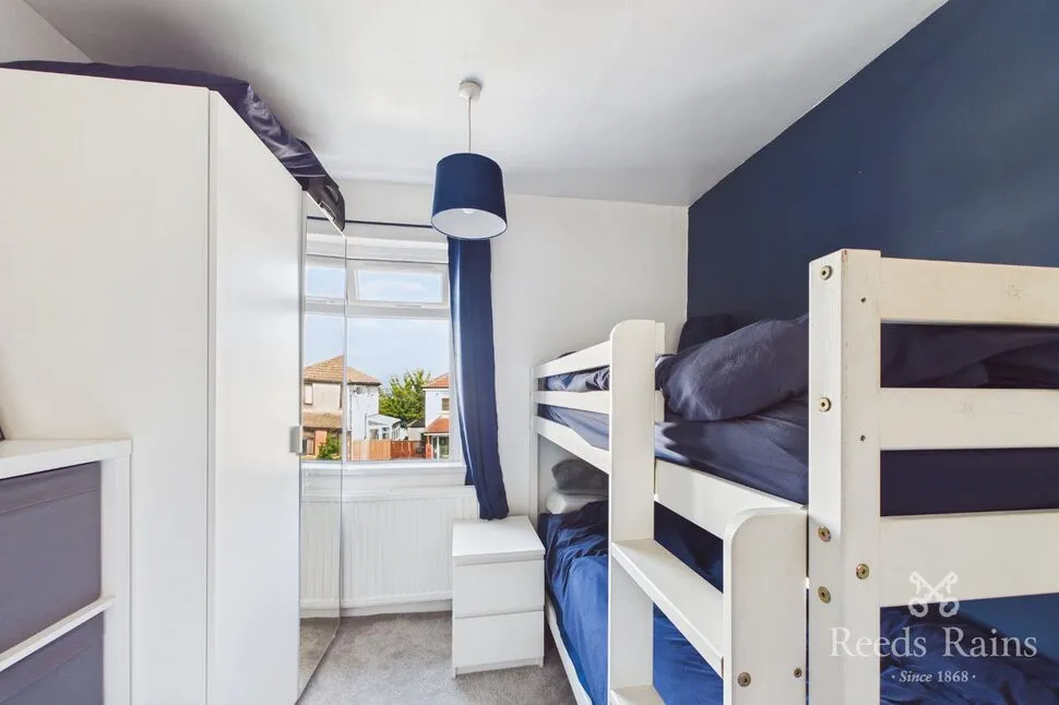 Greenton Avenue, Scholes, West Yorkshire, BD19, photo 12