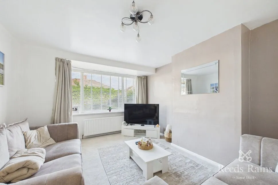 Greenton Avenue, Scholes, West Yorkshire, BD19, photo 3