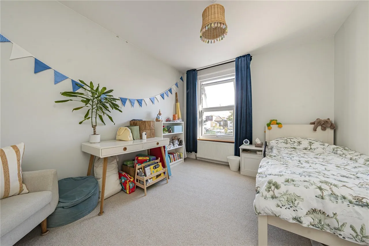 Colham Avenue, Yiewsley, UB7, photo 7