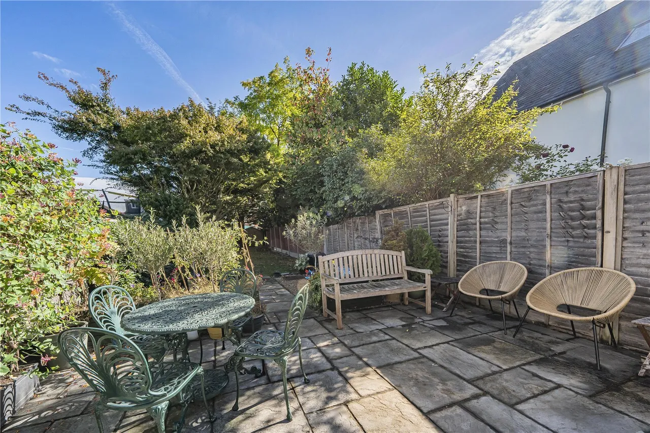 Colham Avenue, Yiewsley, UB7, photo 8