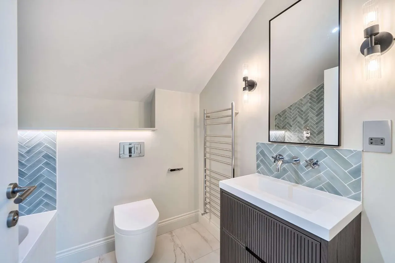 Platts Lane, London, NW3, photo 10