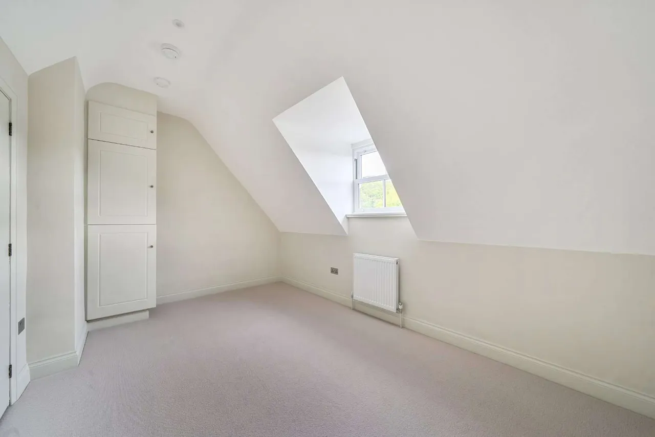 Platts Lane, London, NW3, photo 11