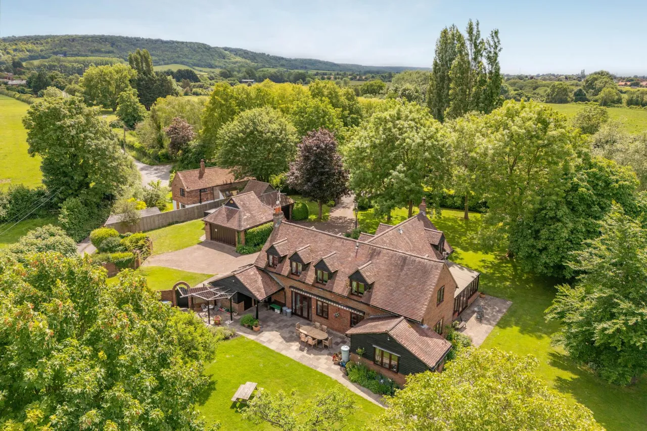5 bed house for sale, Skittle Green, Bledlow, HP27