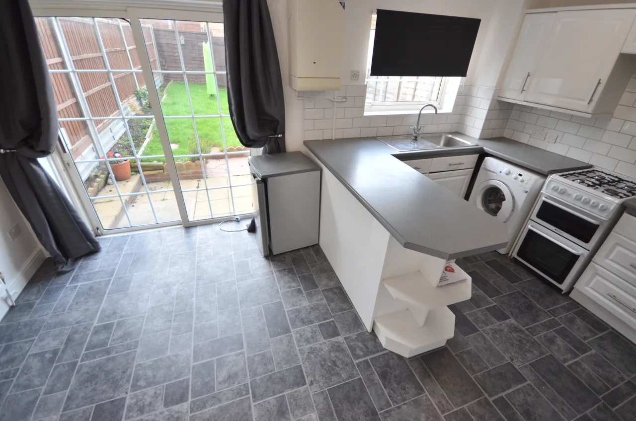 Mierscourt Road, Rainham, ME8, photo 3