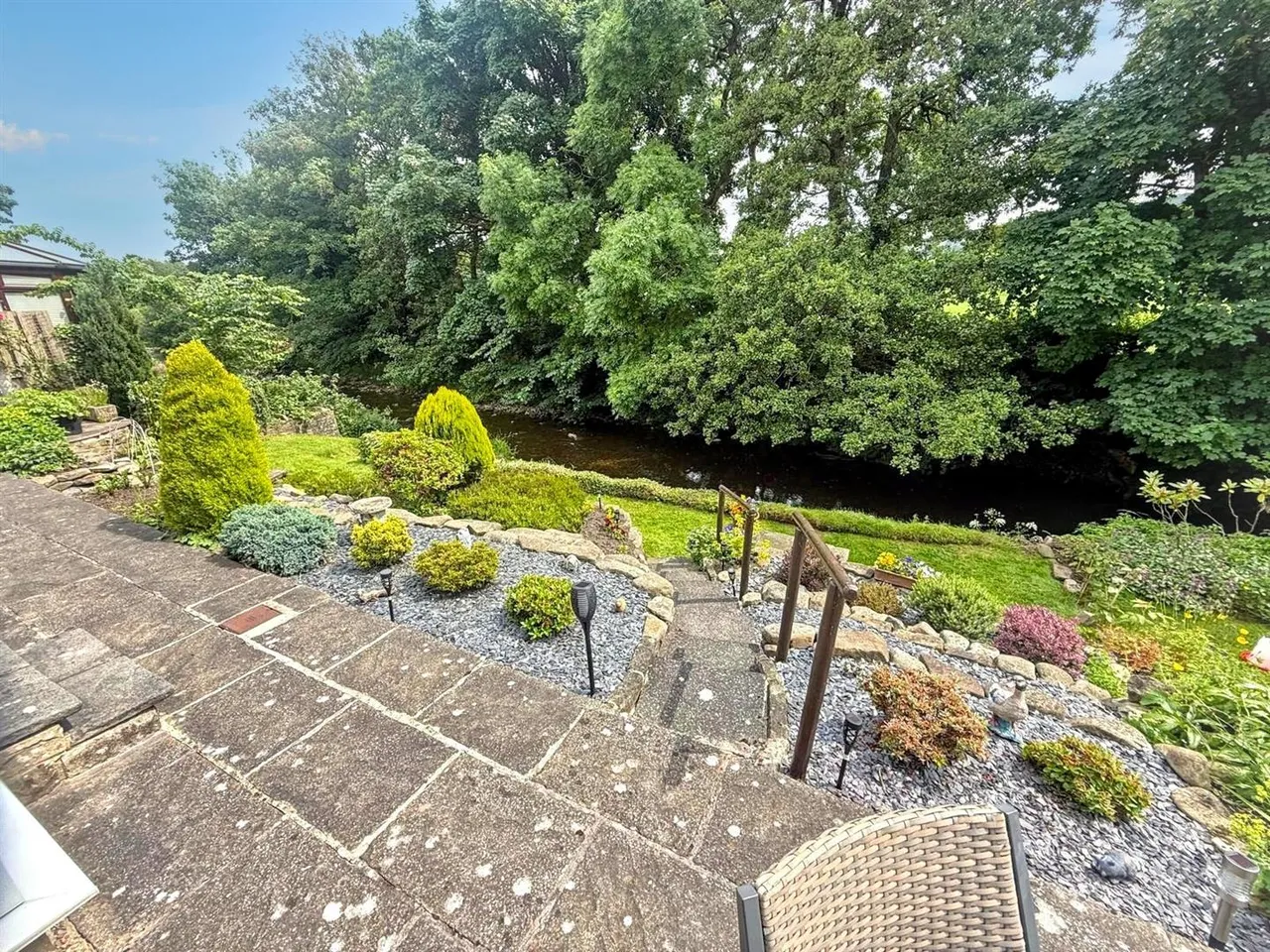 Colne Road, Glusburn, BD20 8RG, photo 18