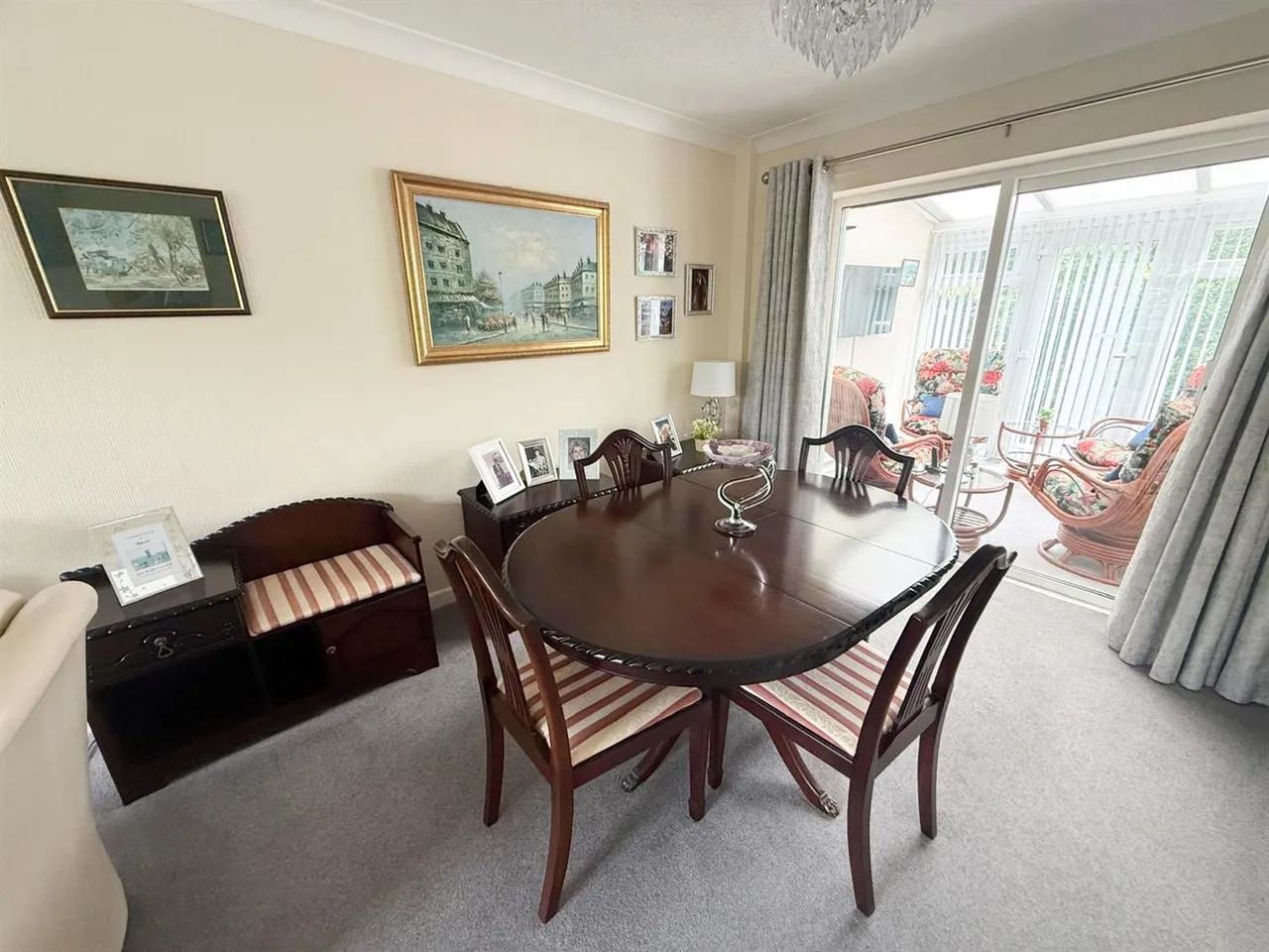 Colne Road, Glusburn, BD20 8RG, photo 4