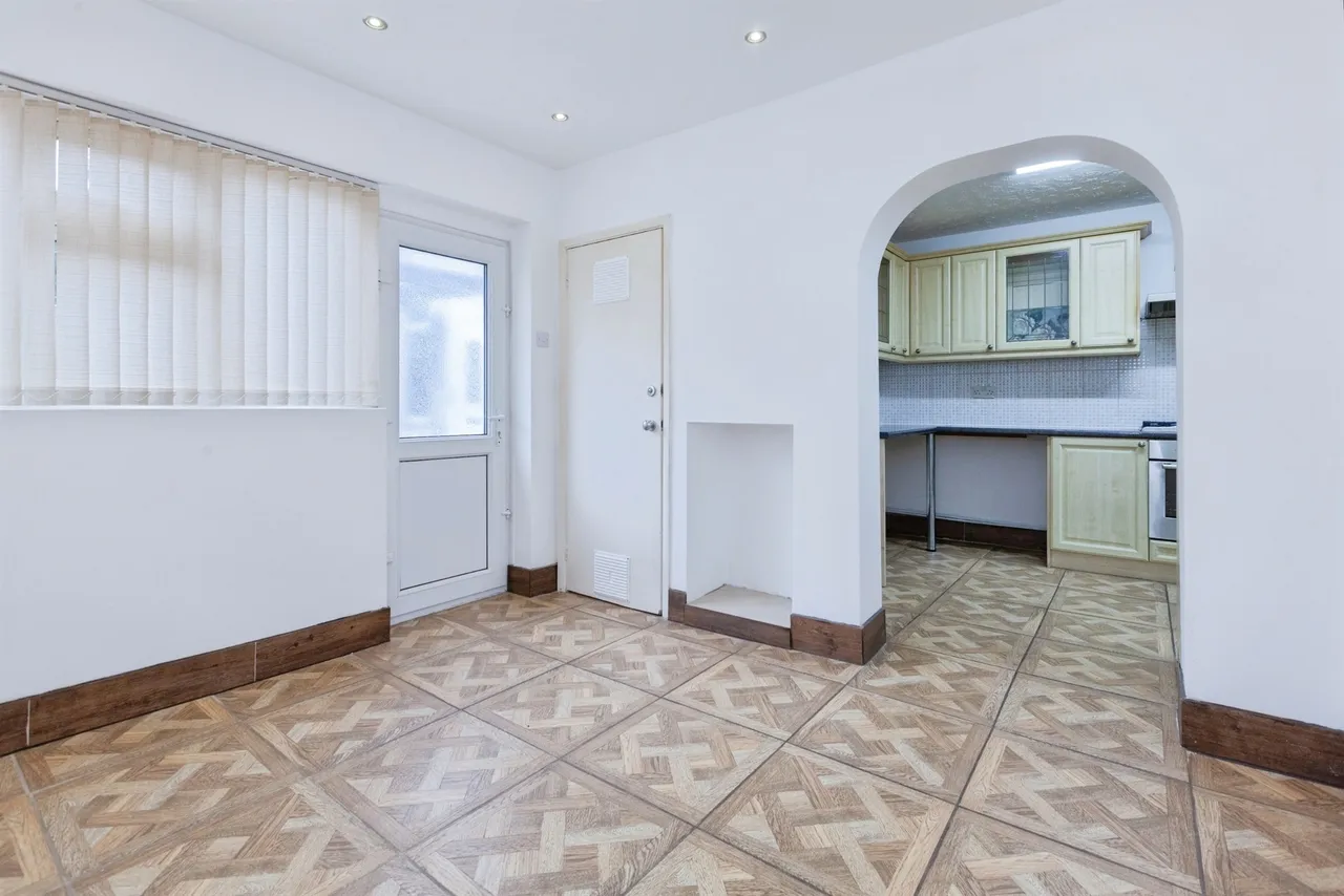 Queen Street, Oadby, LE2, photo 6