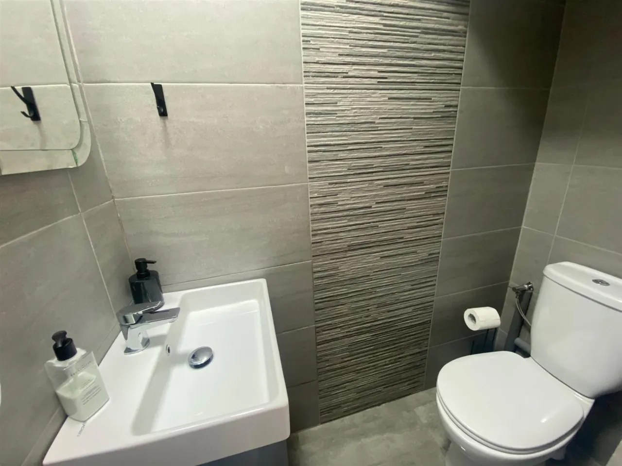Normanshire Drive, London, photo 9