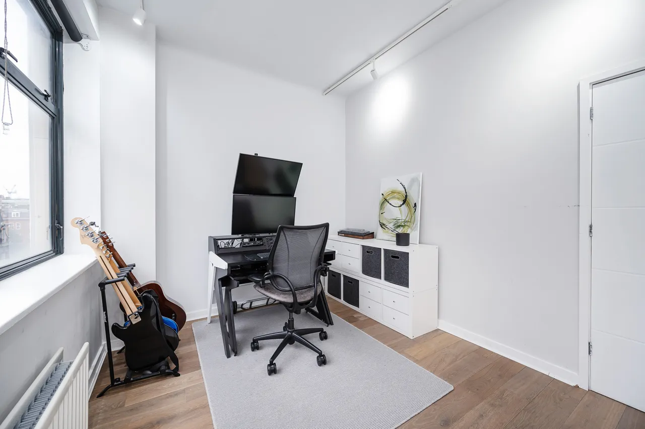 Flat 7, 50 Hatton Garden, London, photo 6