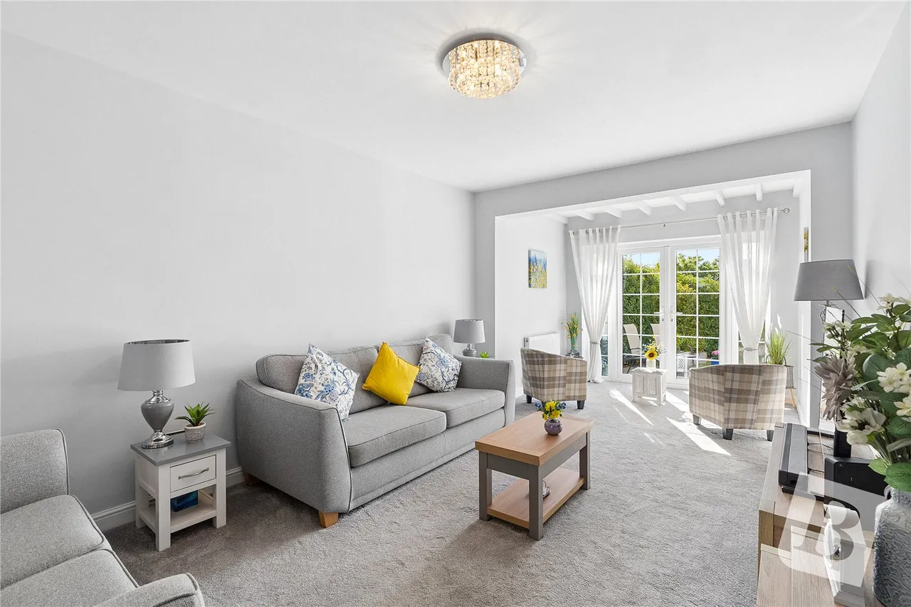 Deveron Way, Rise Park, RM1, photo 18