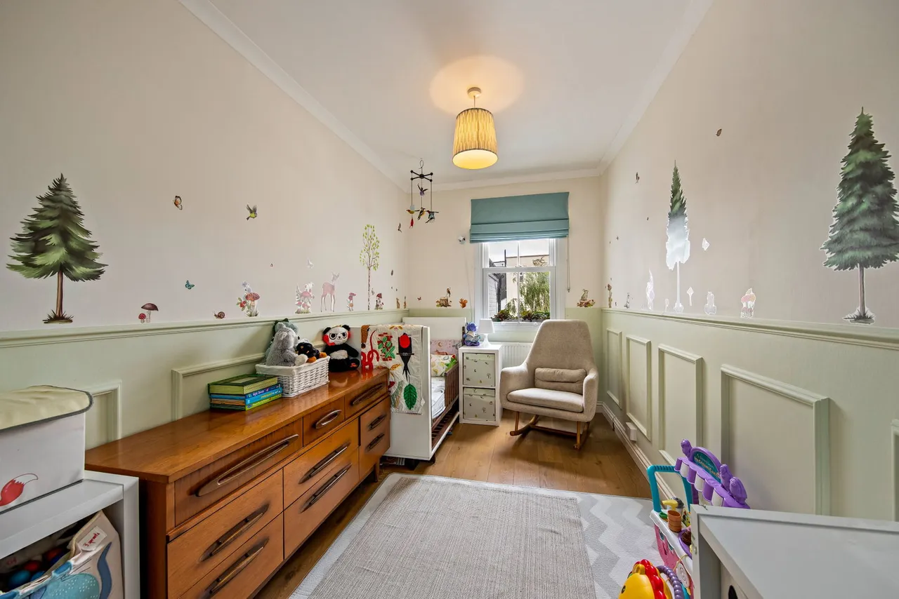 Victor Road, Teddington, photo 16