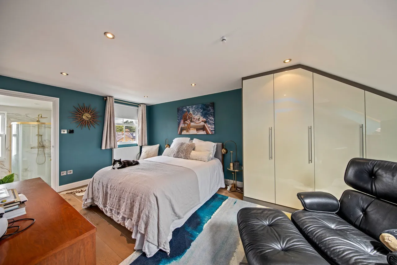 Victor Road, Teddington, photo 11