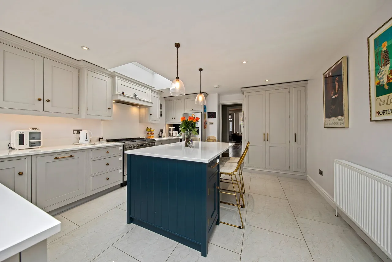 Victor Road, Teddington, photo 6