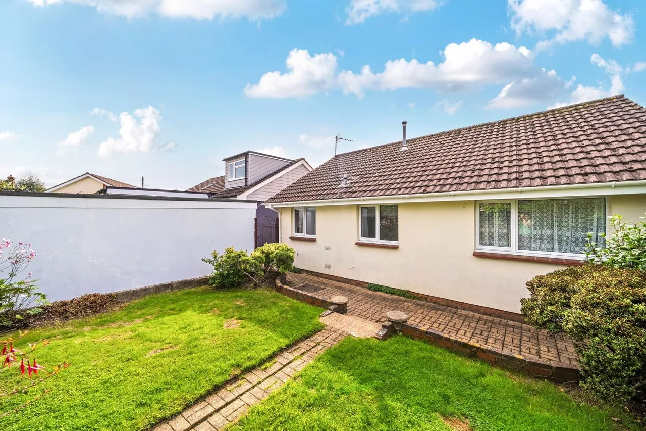 Denes Close, Landkey, EX32, photo 21