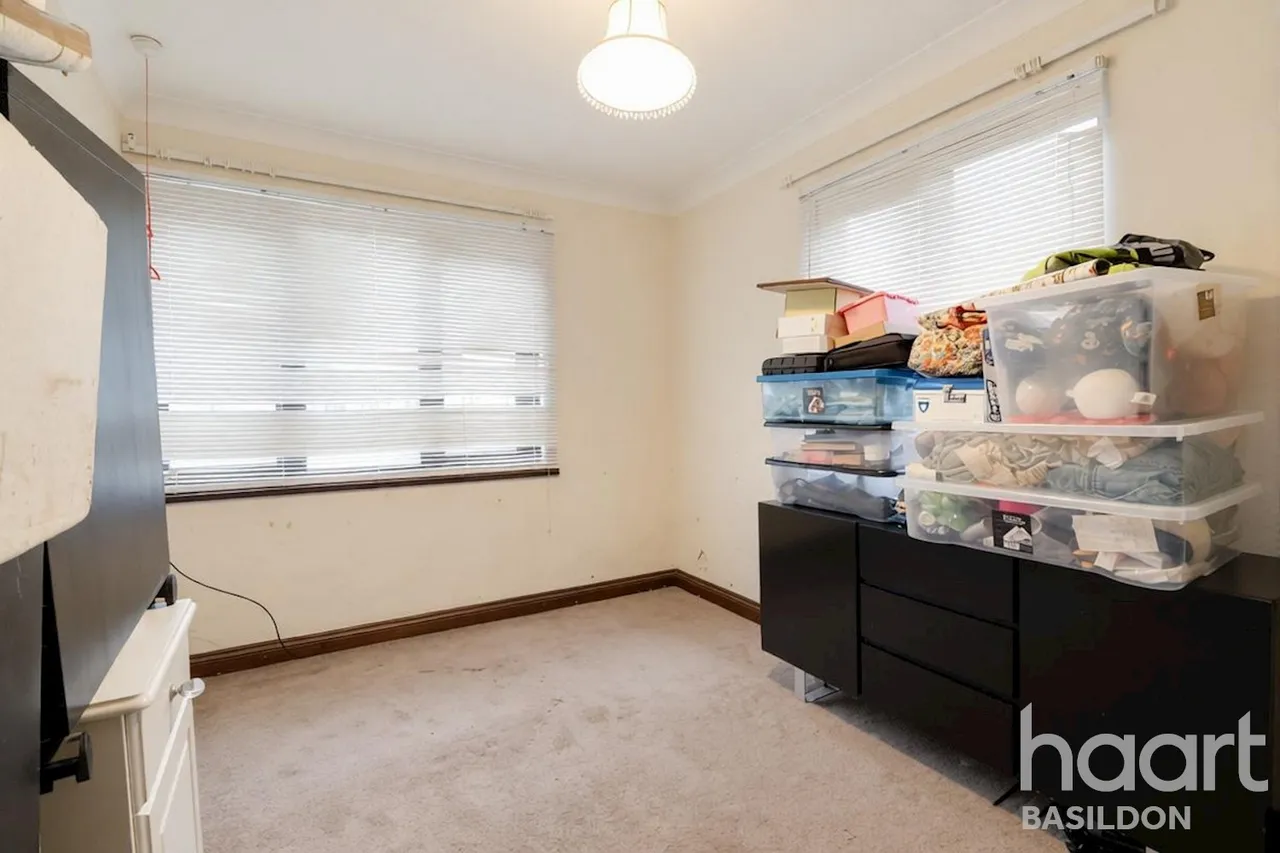 Oakwood Grove, Basildon, SS13, photo 7