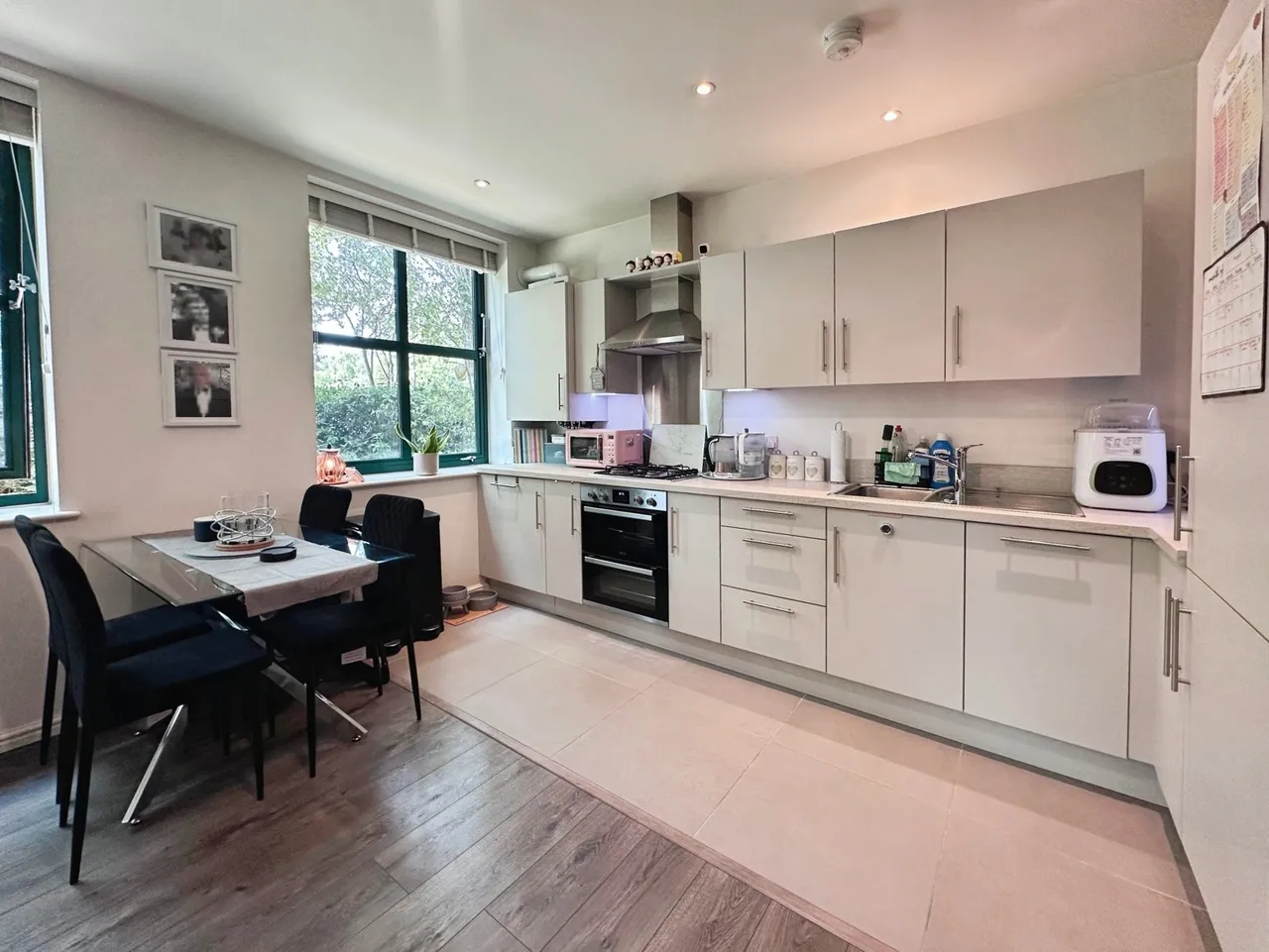 Minley Road, Fleet, Hampshire, GU51 2AD, photo 6