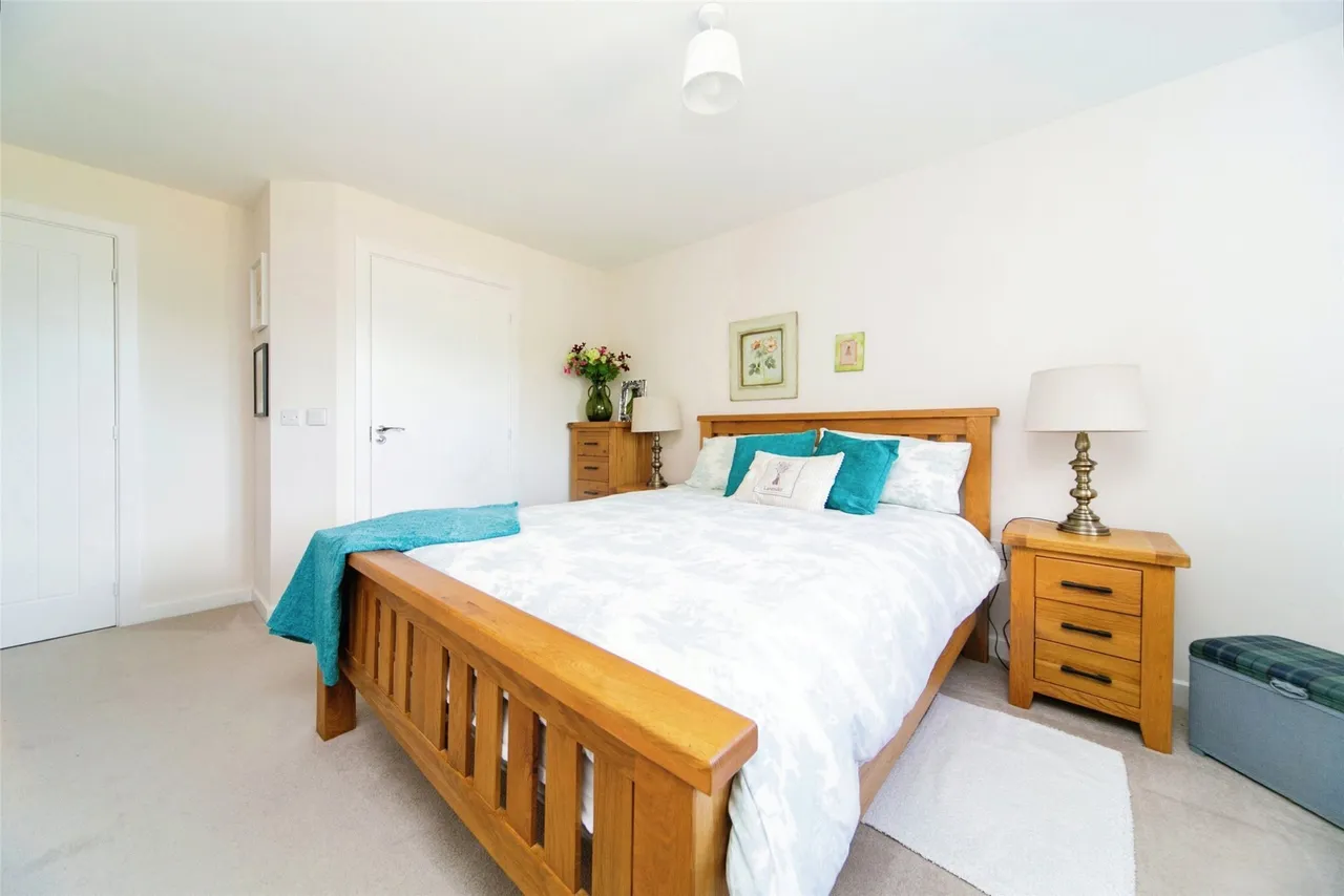 Hooton Road, Willaston, CH64, photo 8