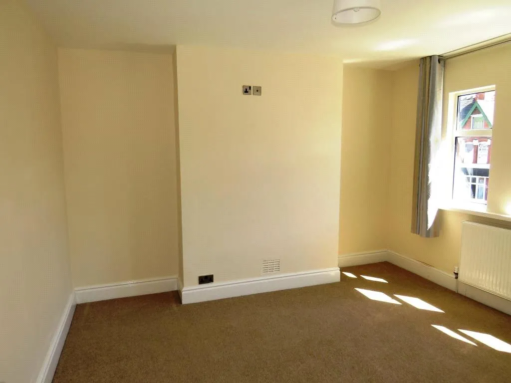 Middlemore Road, Northfield, B31, photo 9