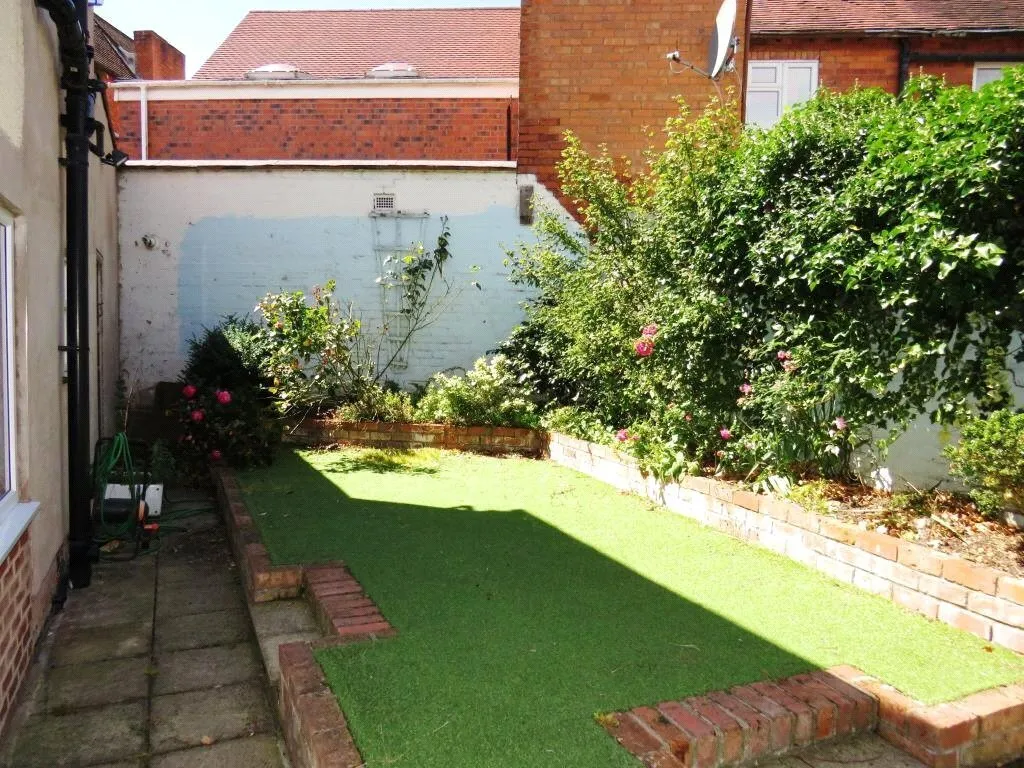 Middlemore Road, Northfield, B31, photo 17