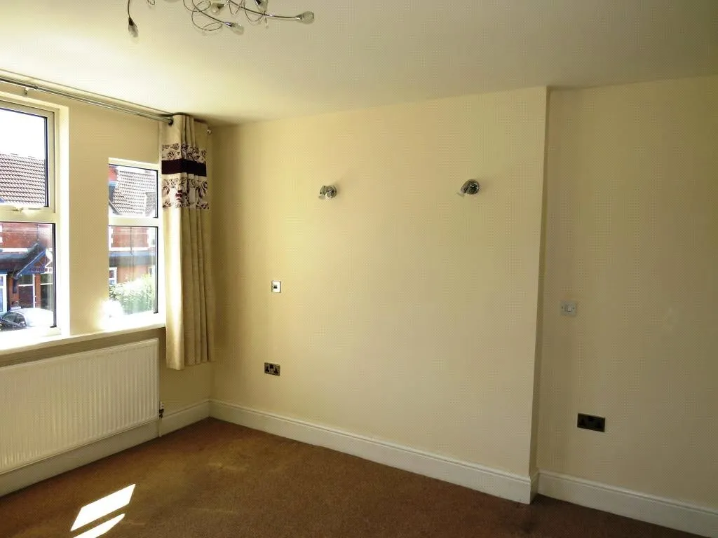 Middlemore Road, Northfield, B31, photo 6