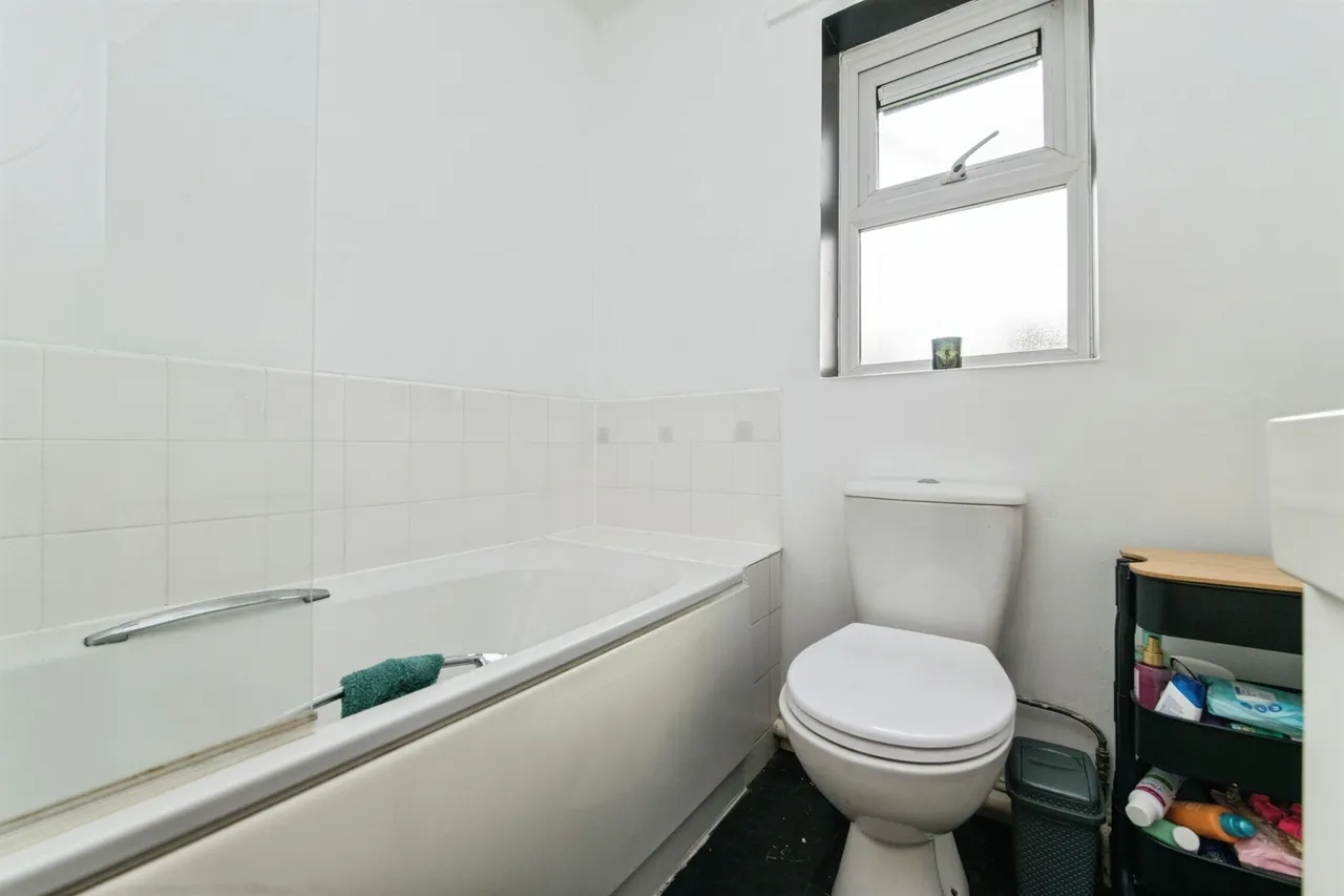 Henley Close, Chardstock, EX13, photo 7