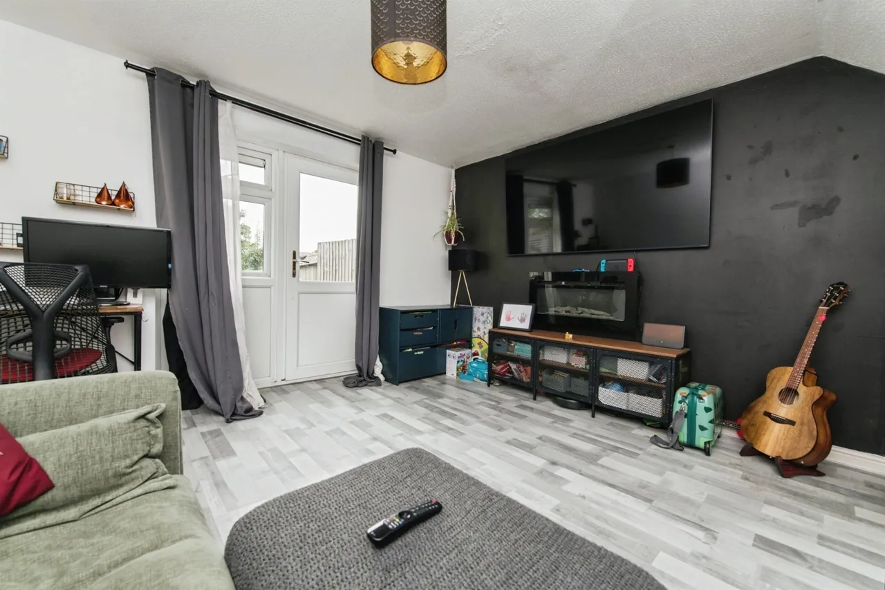 Henley Close, Chardstock, EX13, photo 3