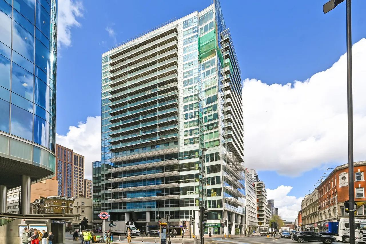 Whitechapel High Street, Aldgate, E1, photo 8