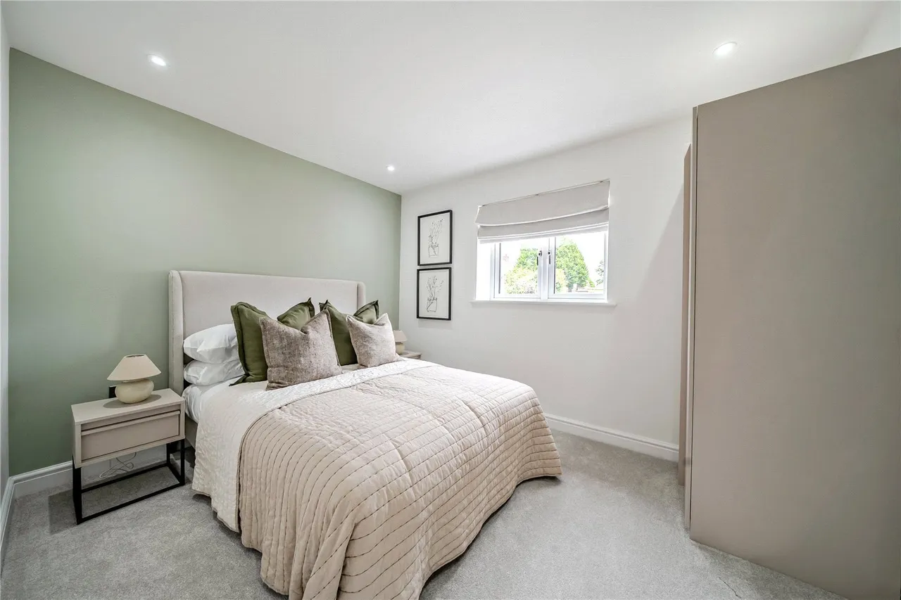 Bromley Common, BR2, photo 14
