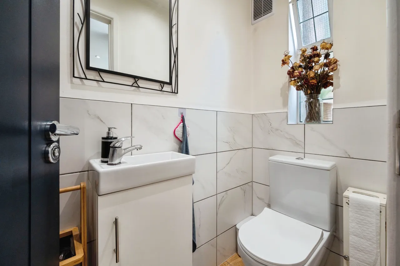 Ironmonger Row, London, EC1V, photo 9