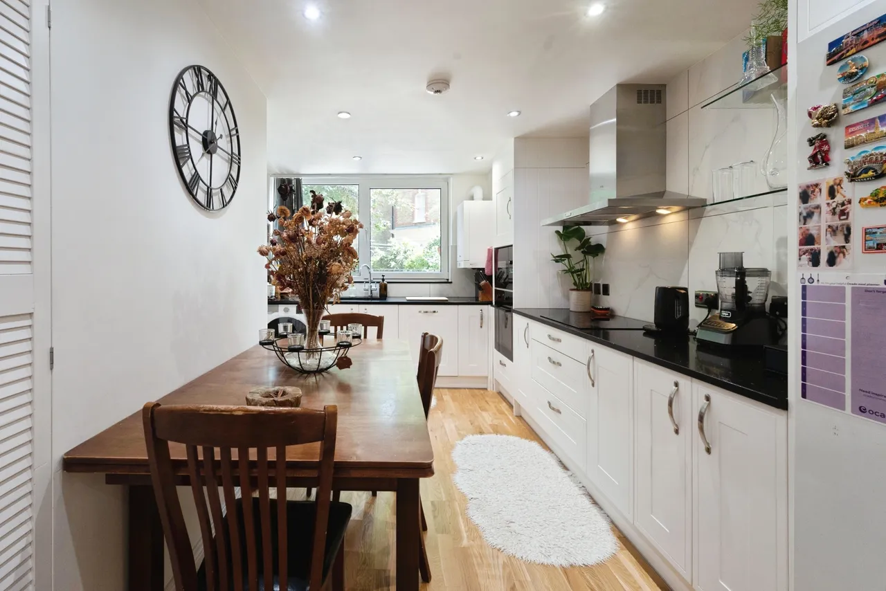 Ironmonger Row, London, EC1V, photo 5