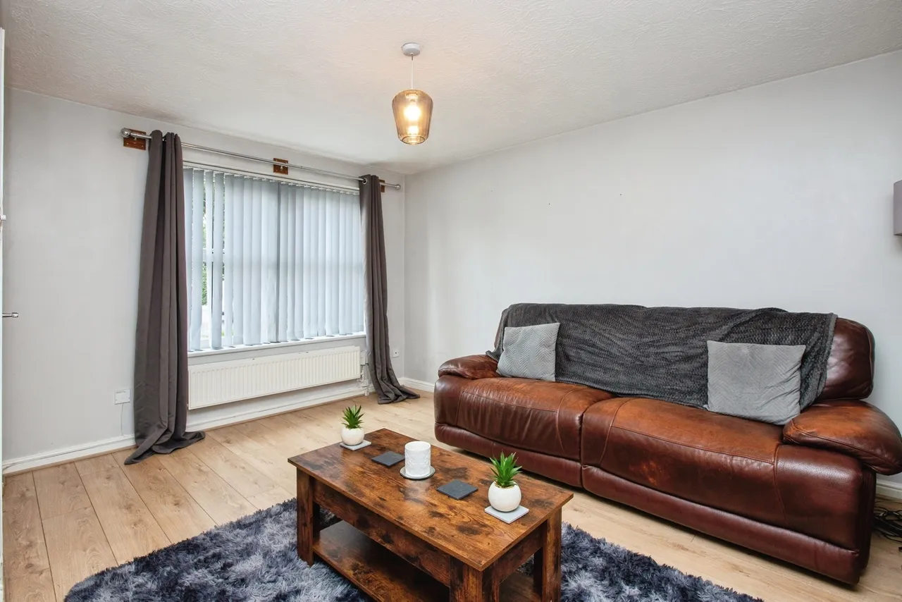 Crowtrees Drive, Sutton-in-Ashfield, Nottinghamshire, NG17, photo 3