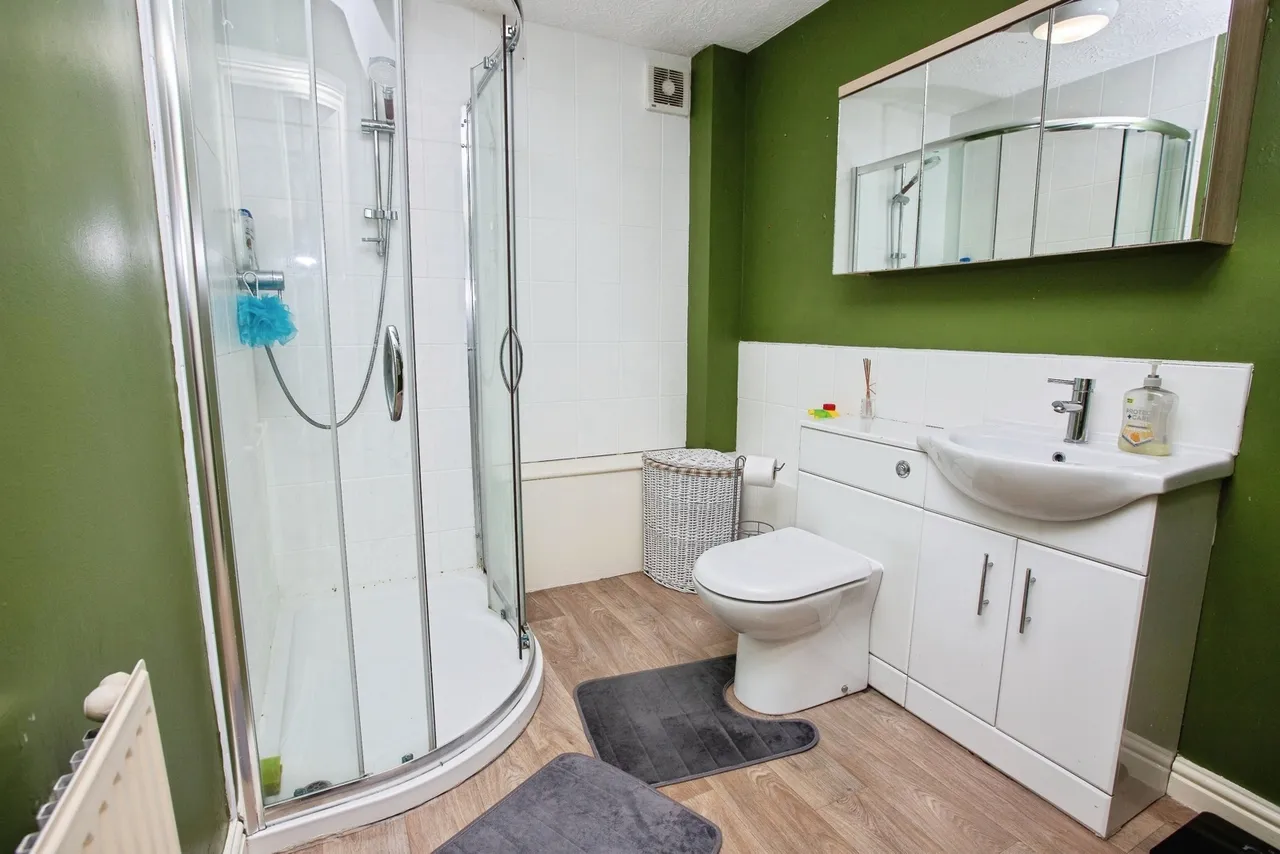 Crowtrees Drive, Sutton-in-Ashfield, Nottinghamshire, NG17, photo 9