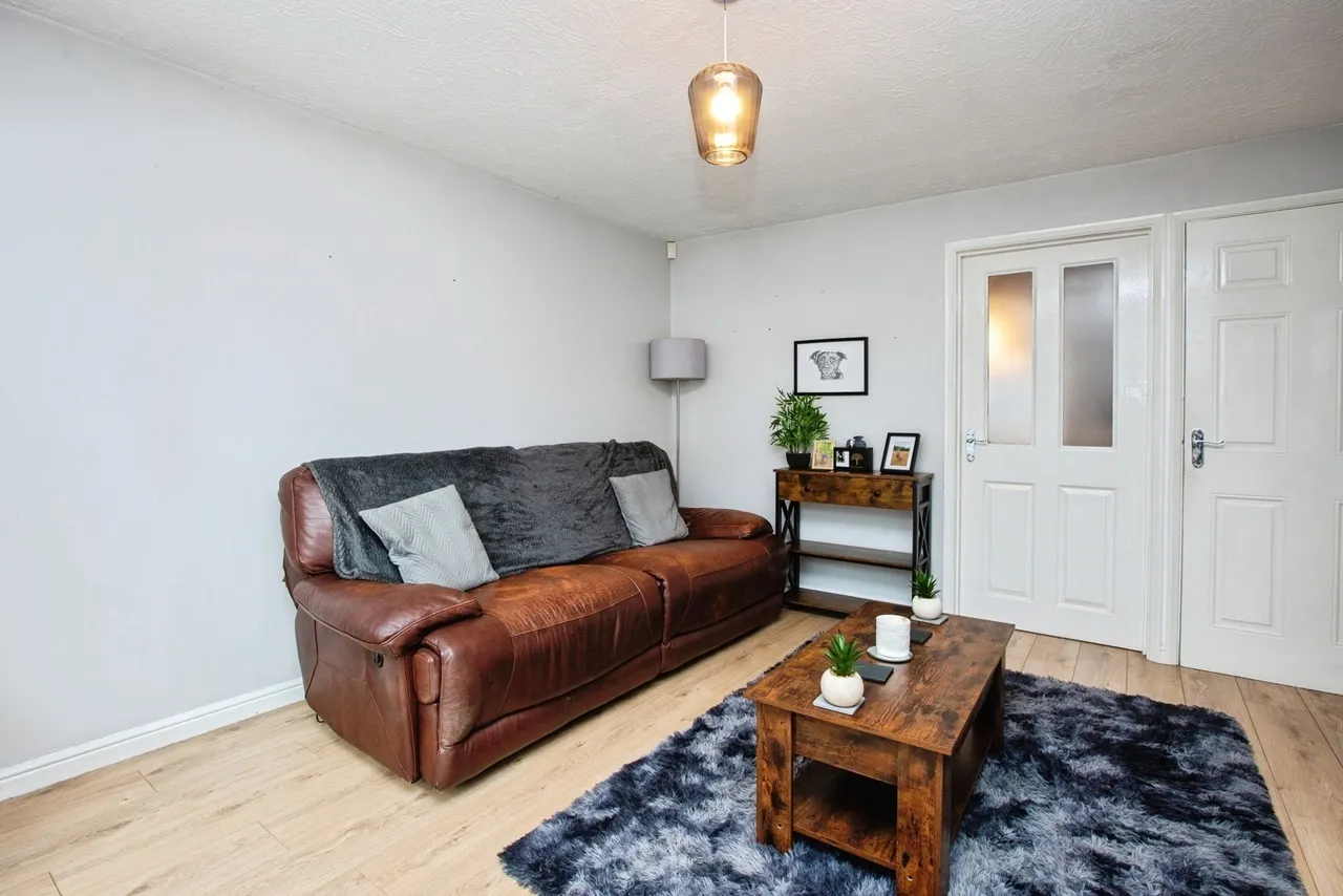 Crowtrees Drive, Sutton-in-Ashfield, Nottinghamshire, NG17, photo 2