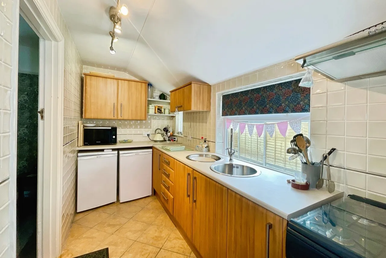 Oakland Park, Falmouth, TR11, photo 4