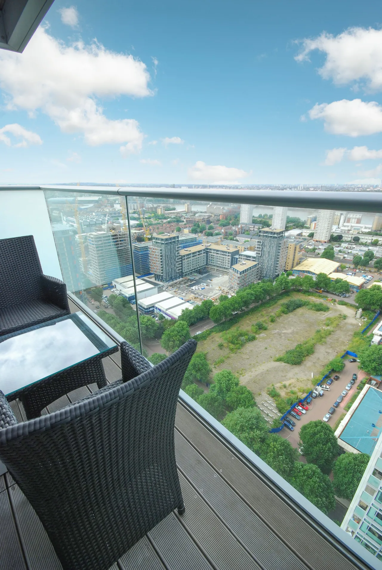 Flat 3302, 3 Pan Peninsula Square, London, photo 8