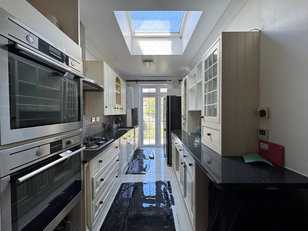 Tottenhall Road, London, N13, photo 4