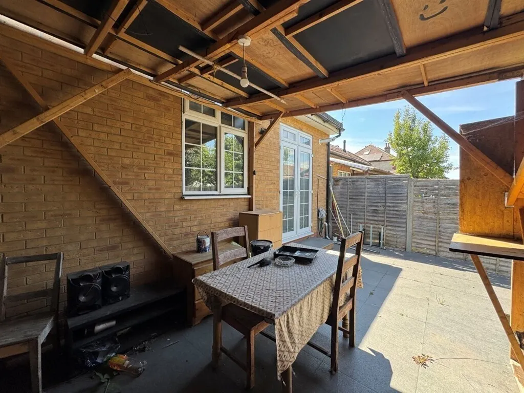 Tottenhall Road, London, N13, photo 8