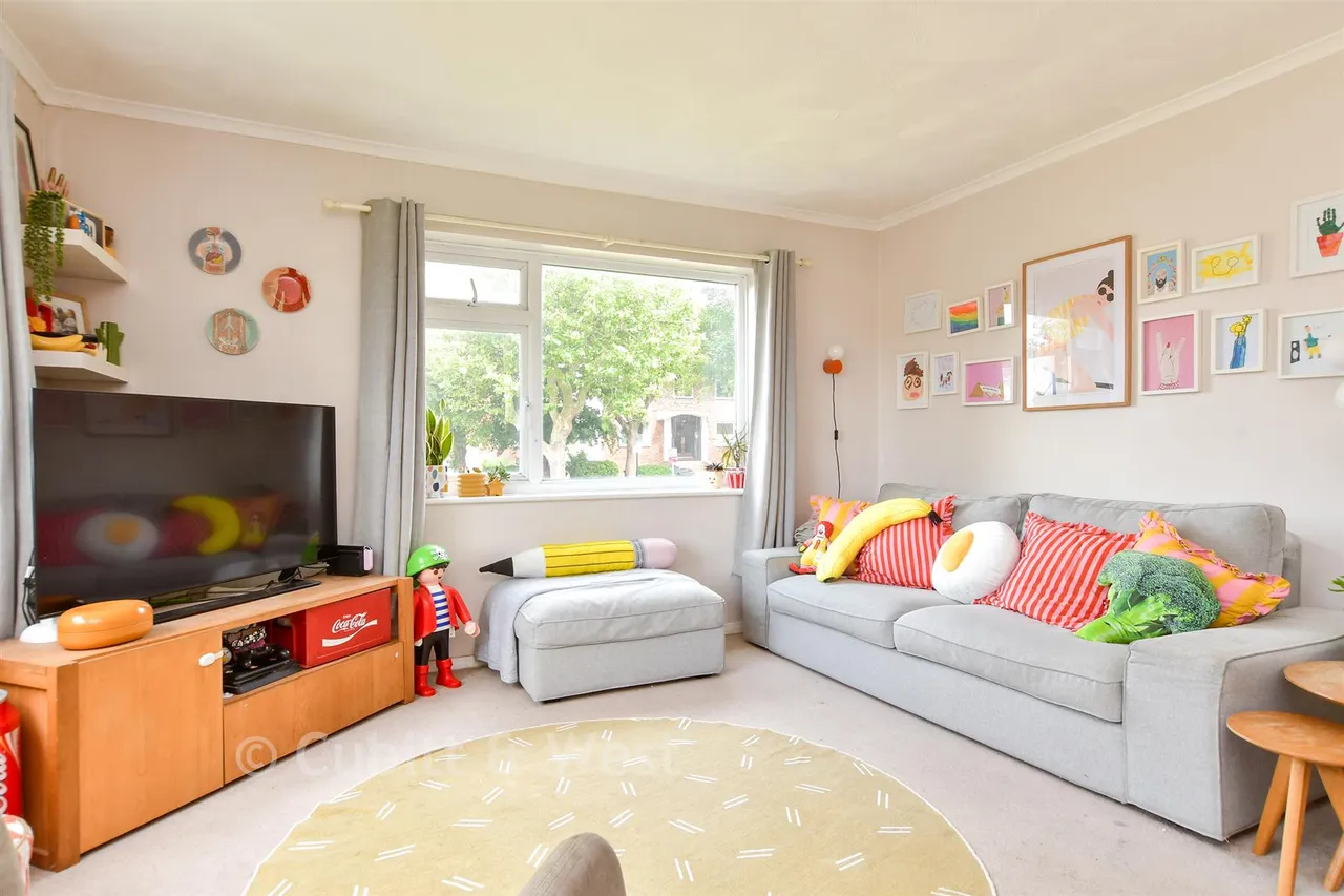 2 bed flat for sale, Harrington Road, Brighton, BN1