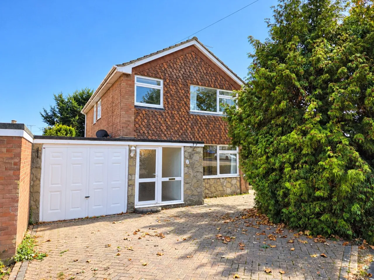 4 bed house to rent, The Paddocks, Rayleigh, SS6