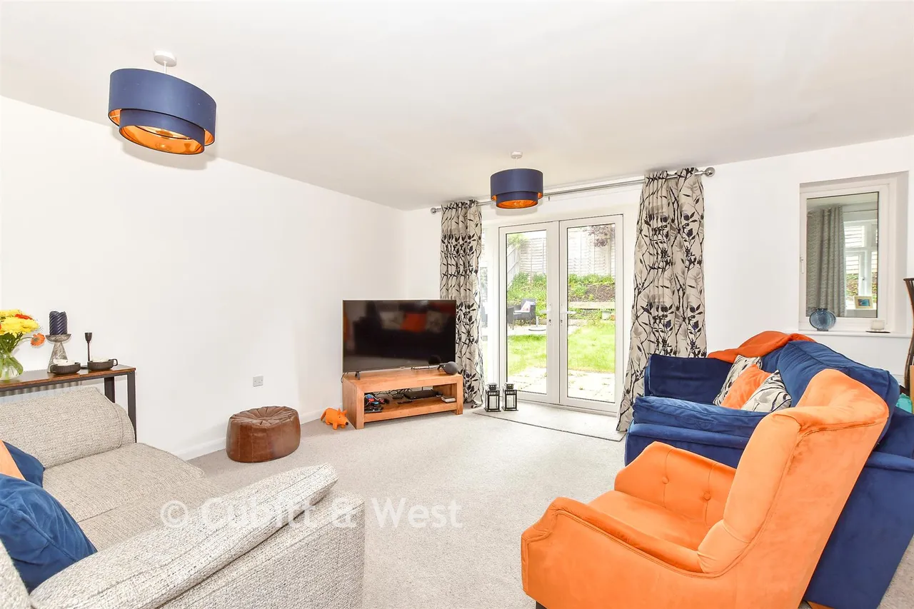 Whiteland Way, Clanfield, PO8, photo 4