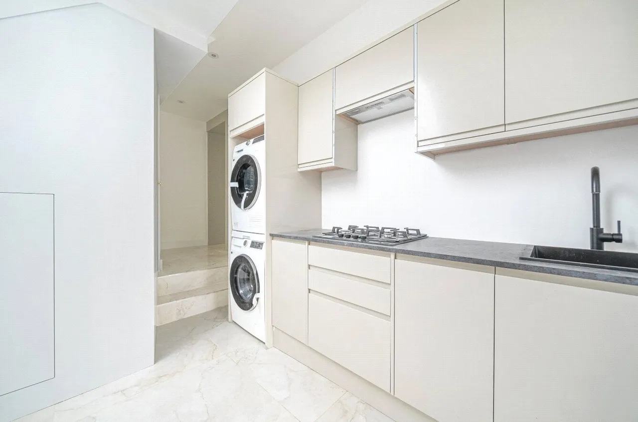 White Orchards, Totteridge, London, N20 8AQ, photo 7