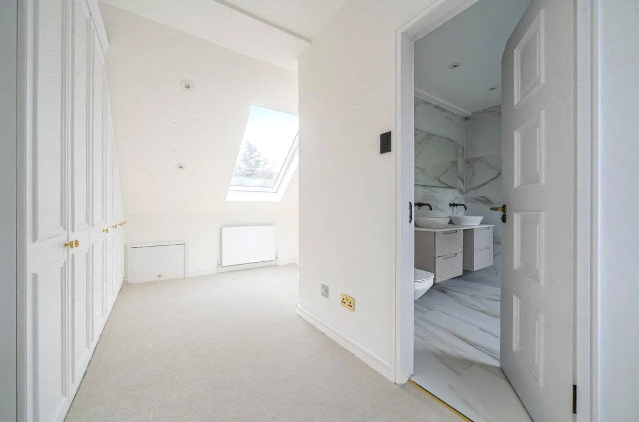 White Orchards, Totteridge, London, N20 8AQ, photo 17