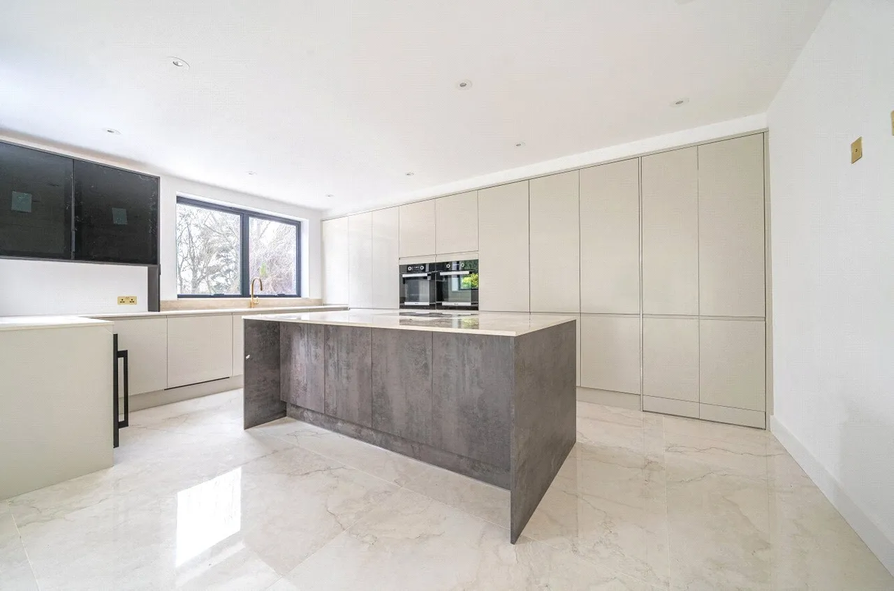 White Orchards, Totteridge, London, N20 8AQ, photo 6