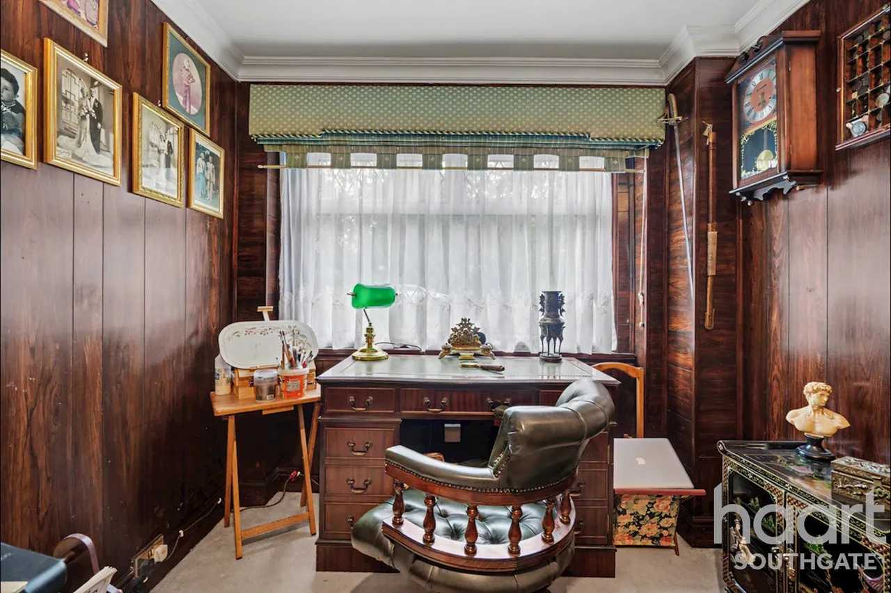 Chase Road, London, N14, photo 15